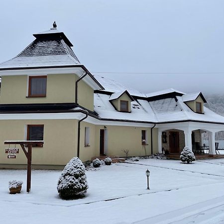 Penzion U Dvoch Levov Oravsky Podzamok Exterior photo